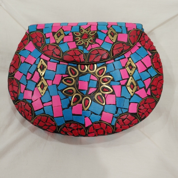 Ramla handmade pink, blue, red mosaic bag with detachable chain - Picture 10 of 17